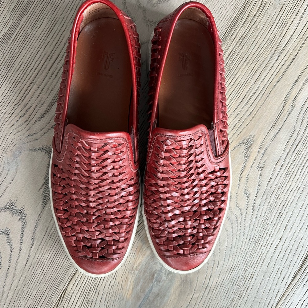 Frye slip on